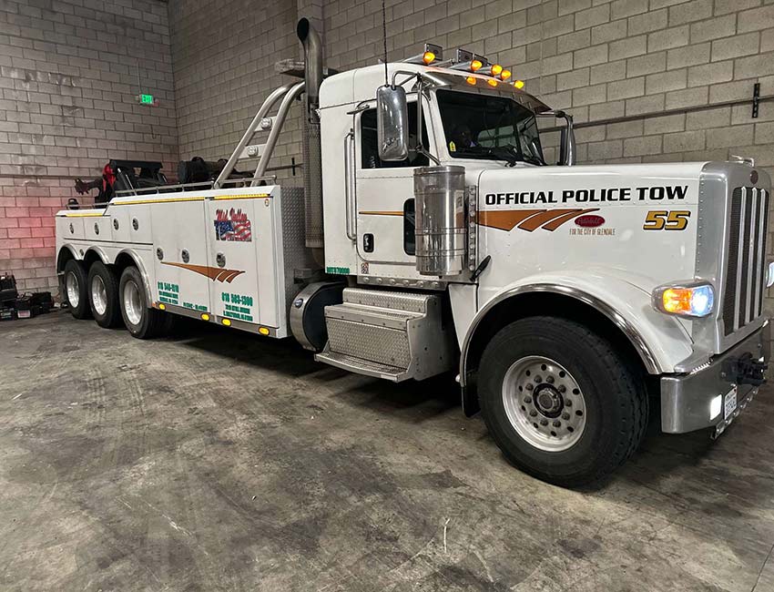 Glendale Tow Truck Semi Towing Mid Valley Towin