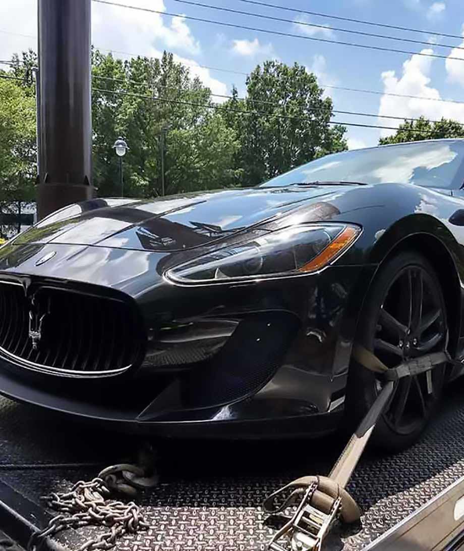 Hollywood Tow Truck Why Choose Mid Valley Towing