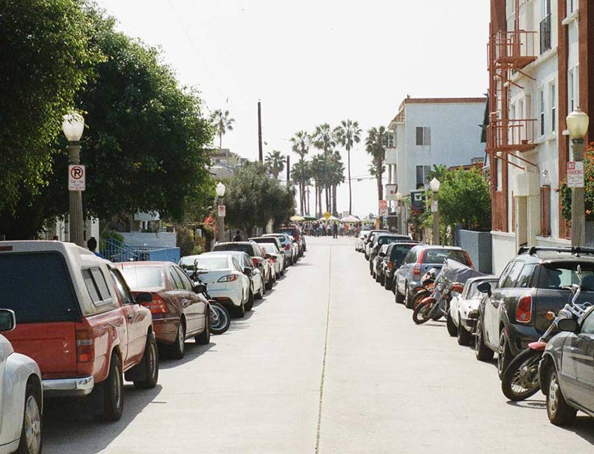 Jumpstart Service Hollywood California Mid Valley Towing