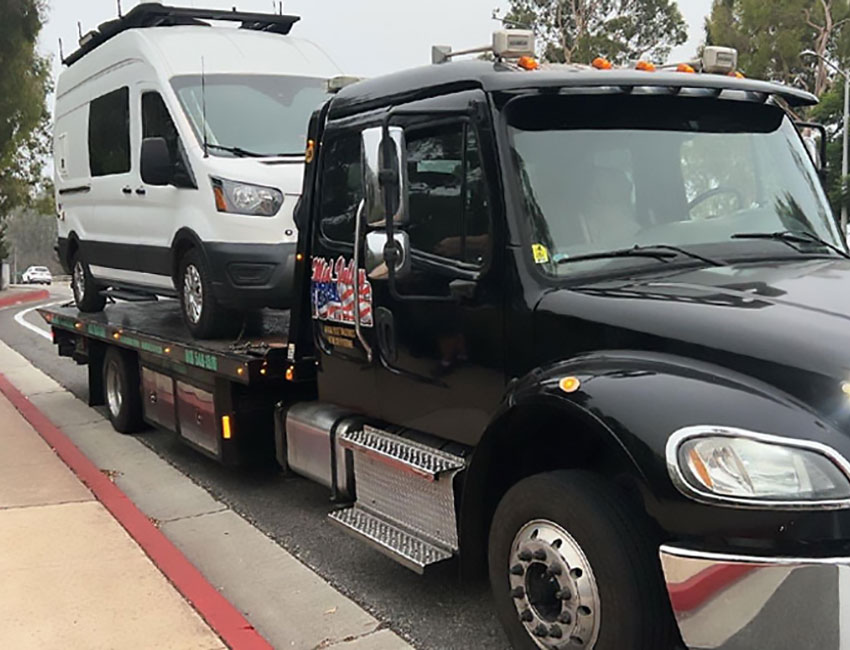 Jumpstart Service Hollywood California Mid Valley Towing
